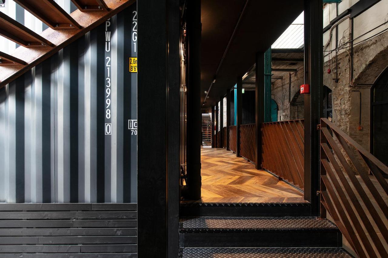 Hektor Container Hotel Tallinn Exterior foto